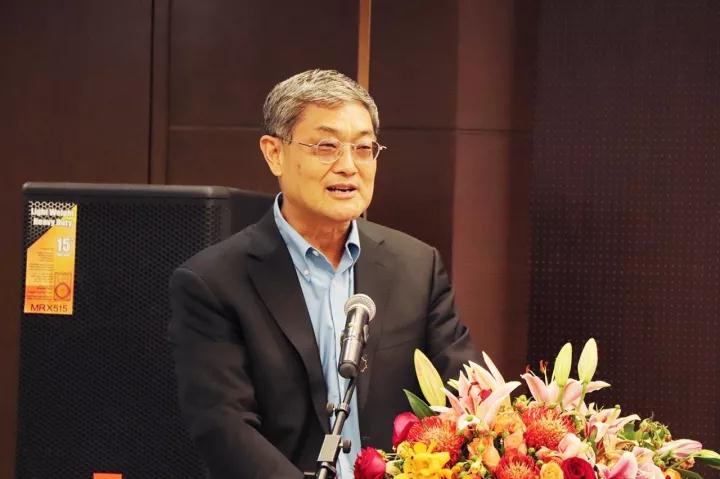 朗华集团与深国际战略签约，，，，，，深圳中欧班列迈向新台阶！ - 朗华要闻 - 深圳市朗华供应链效劳有限公司