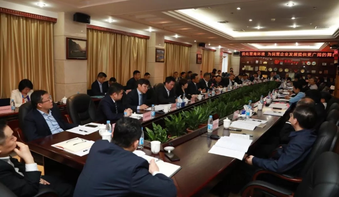 陈如桂市长与朗华等民营企业面扑面座谈 - 朗华要闻 - 深圳市朗华供应链效劳有限公司
