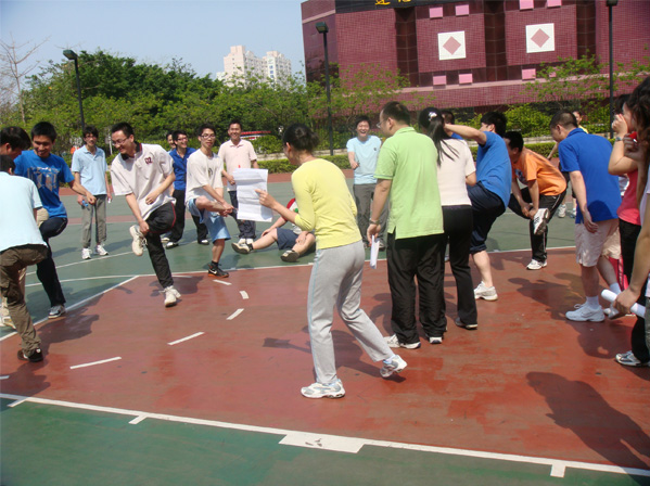 热烈祝贺2009年朗华第二届意见意义运动会圆满乐成 - 朗华要闻 - 深圳市朗华供应链效劳有限公司